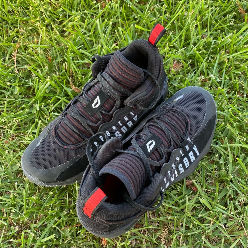 Dame 7 Extply basketball shoes size 10 1/2